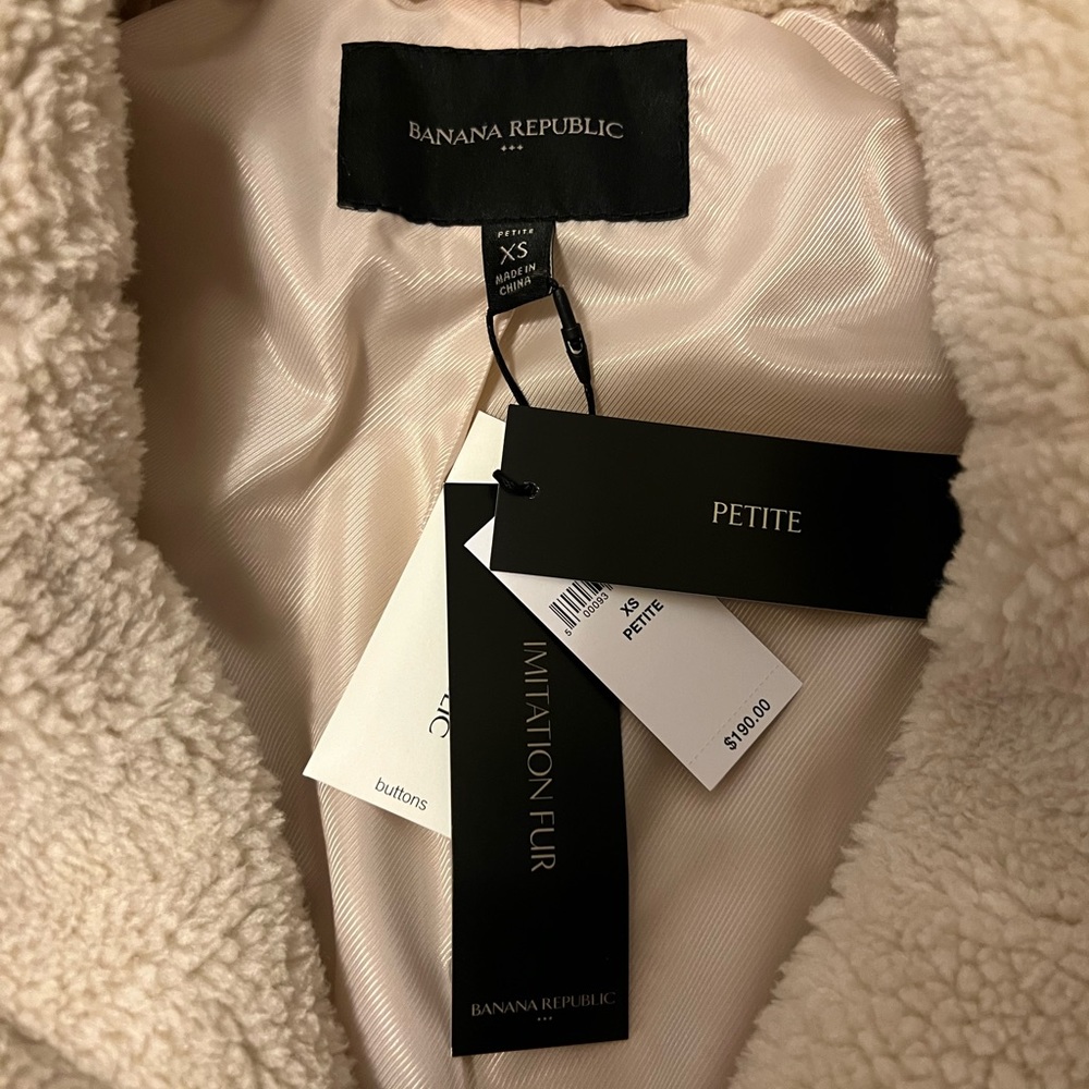 Coat - Picture 3 of 4